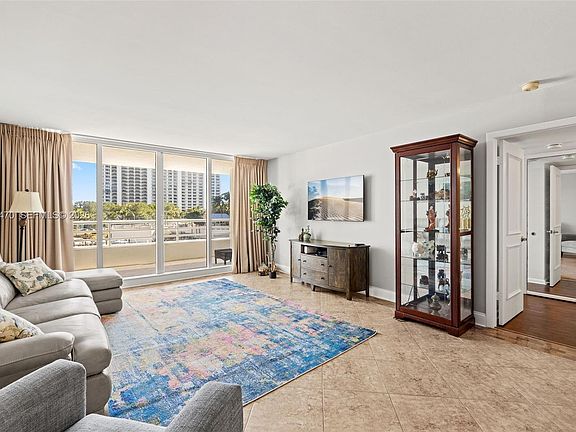 3rd image of 4201 N Ocean Blvd APT 208