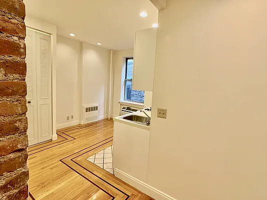 Rented by J & L Holding Corporation | media 4