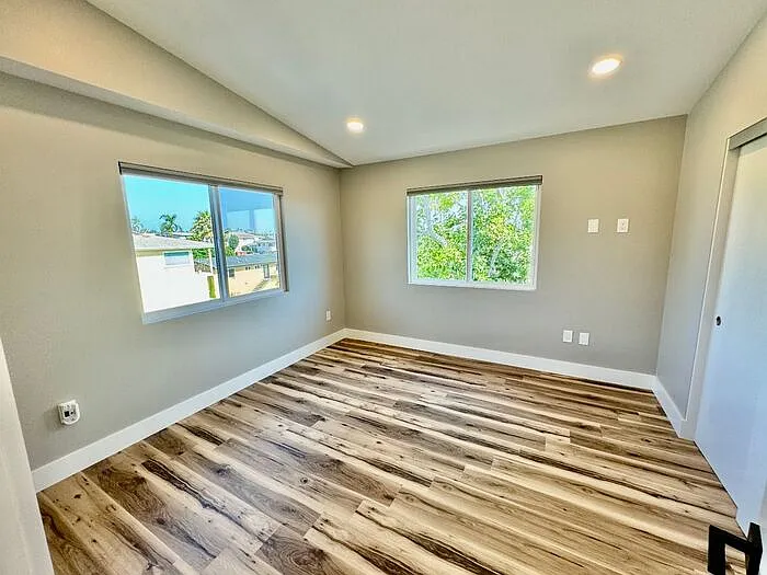 3720 Trenton Ave — Photo 8