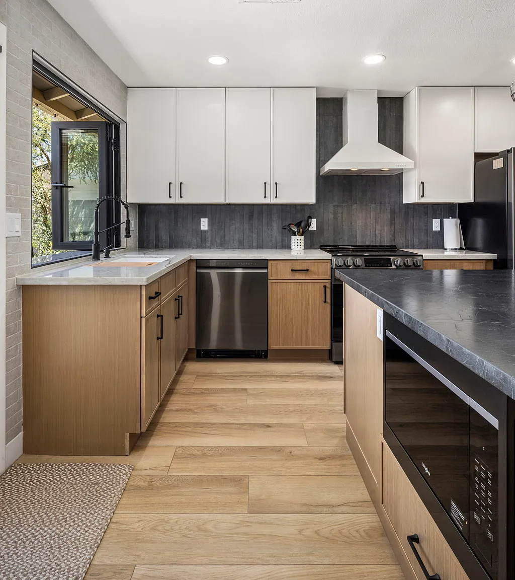 4 bed, 1770 sqft, $5,200 — Photo 3