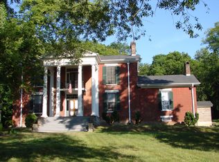 Mulberry Ave, Fayetteville, TN 37334