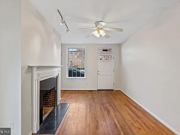 4th image of 1239 W Lombard St