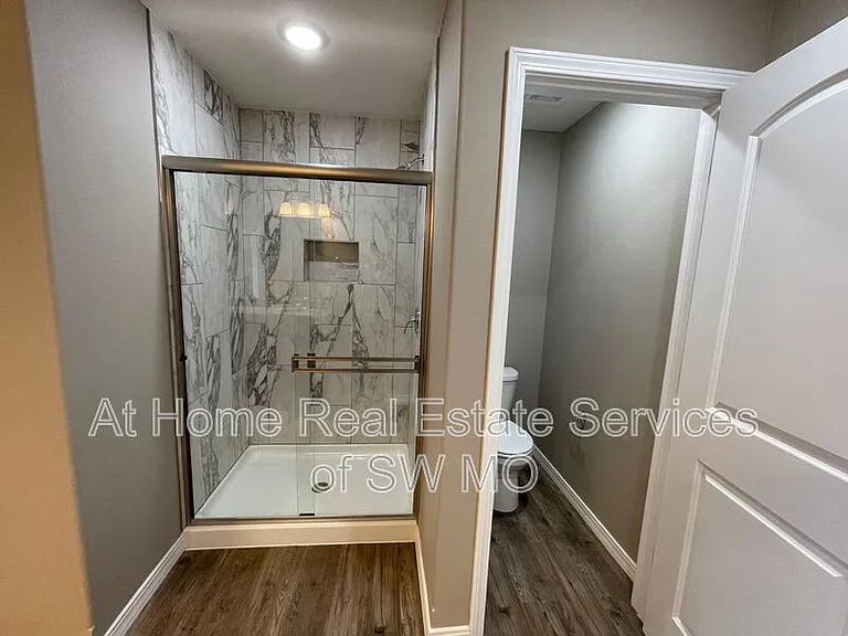 327 Forest Hollow St — Photo 18
