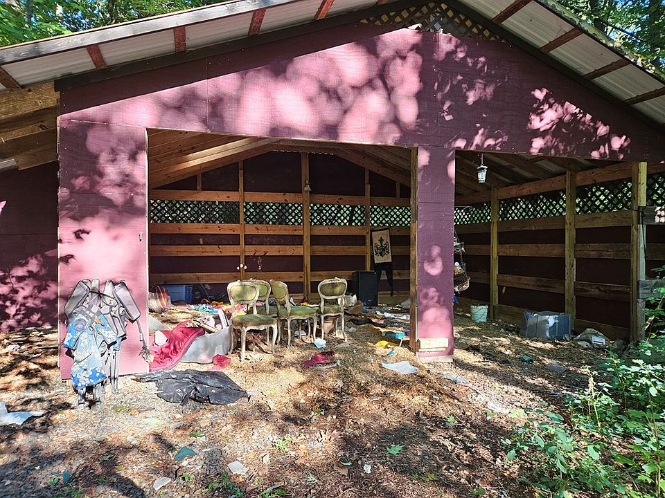 2nd image of 75 Azalea Ln