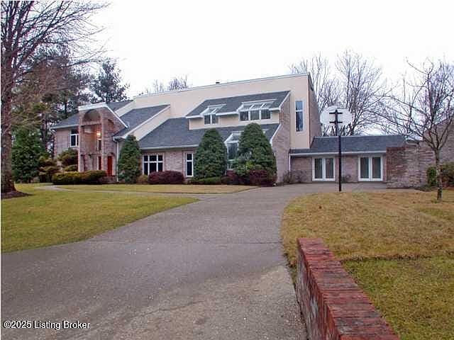 4303 Twin Elms Ct front