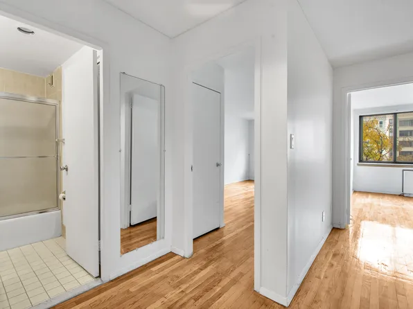 414 West 54th Street image 5 of 9