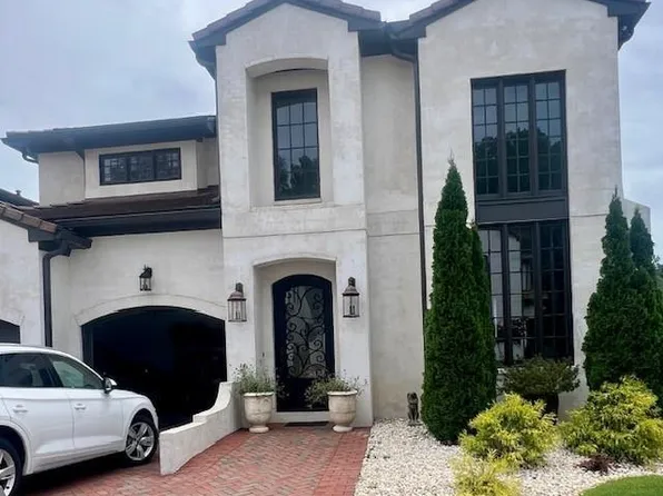 837 Villa Ln, Irondale, AL 35210