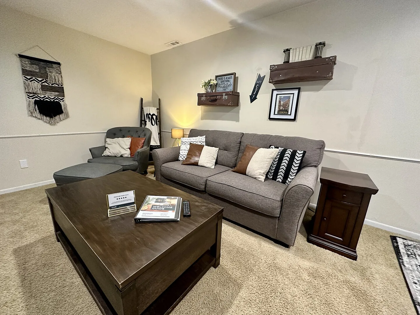 The Fireside Suite - Cozy - 2BR Home, Pet-Friendly — Photo 3