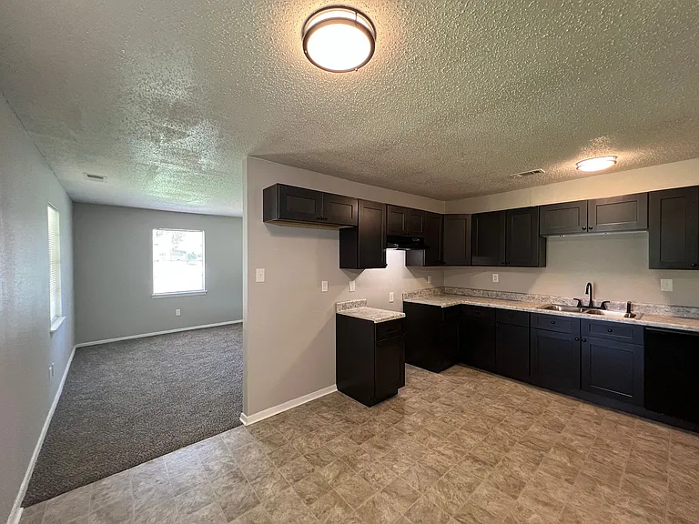 513 Marlowe Ave — Photo 12