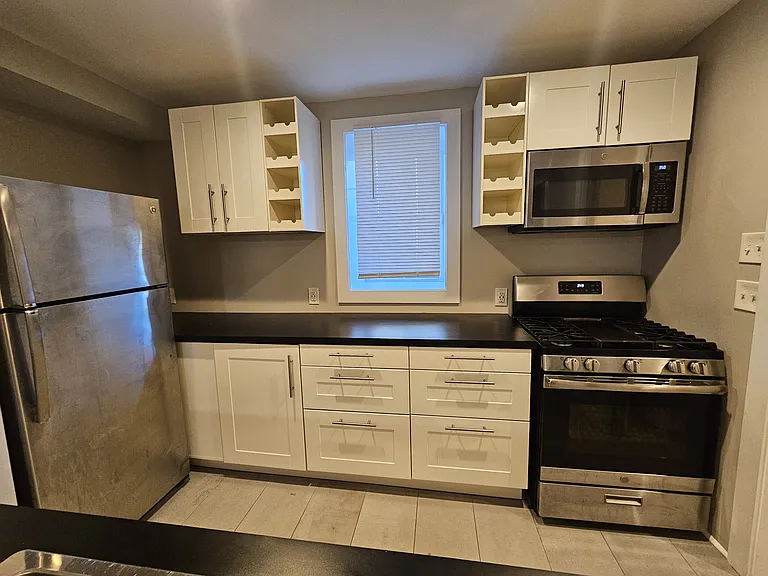 1677 State St #1B — Photo 7