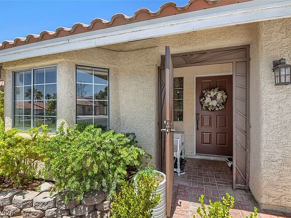 2nd image of 3149 Mediterranean Dr