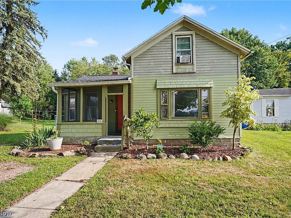 1st image of 414 W Elm St