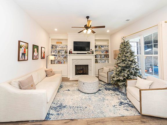 4th image of 10 Dogwood Spring Dr