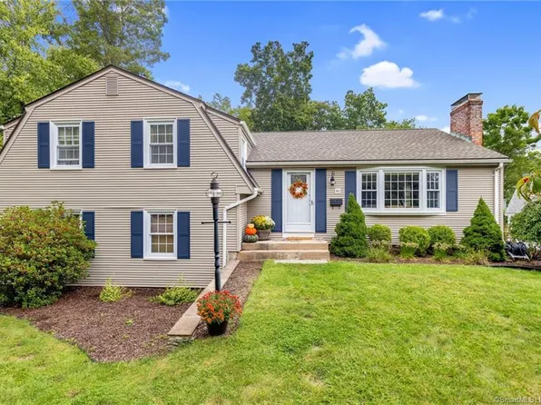 60 Desmond Drive, Wethersfield, CT 06109