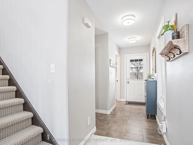589 Sales Dr — Photo 33
