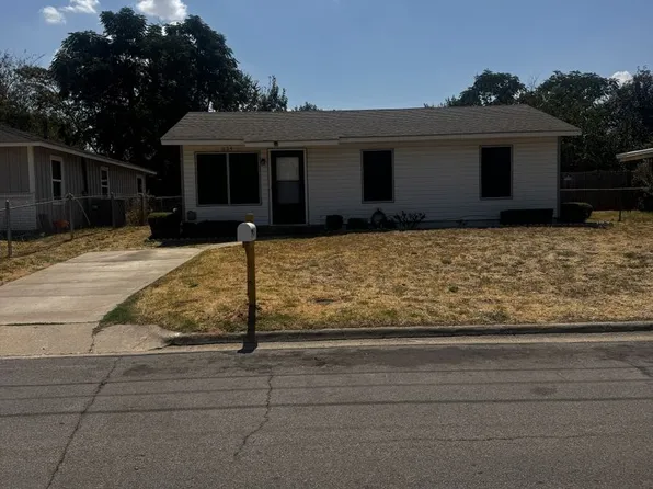 1203 Avc #C, Denton, TX 76201