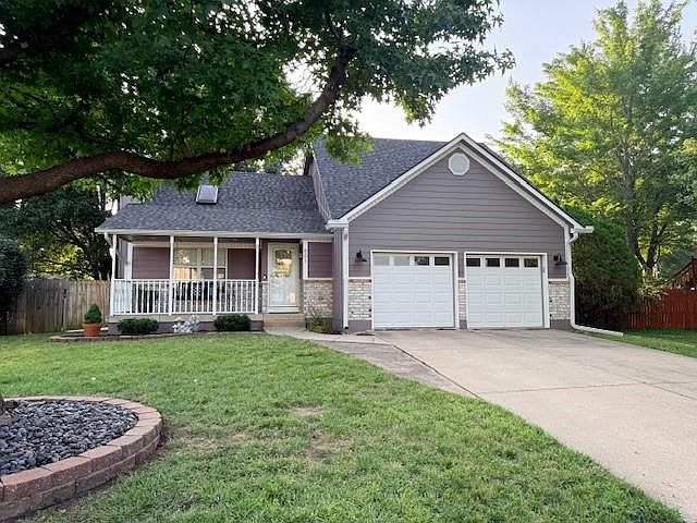 1st image of 601 Woodson Ln