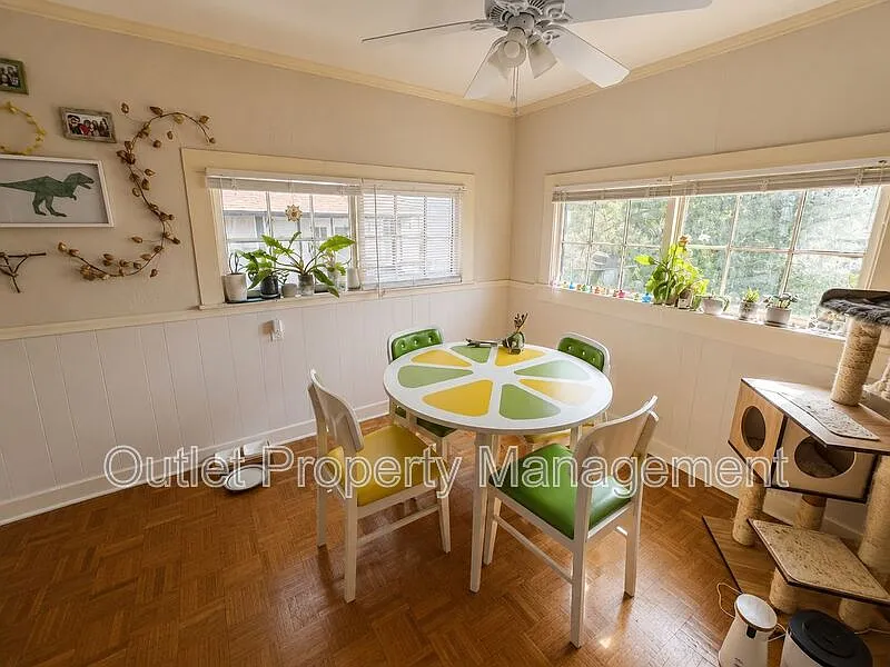2 bed, 1.0 bath, 1100 sqft, $1,695 — Photo 4
