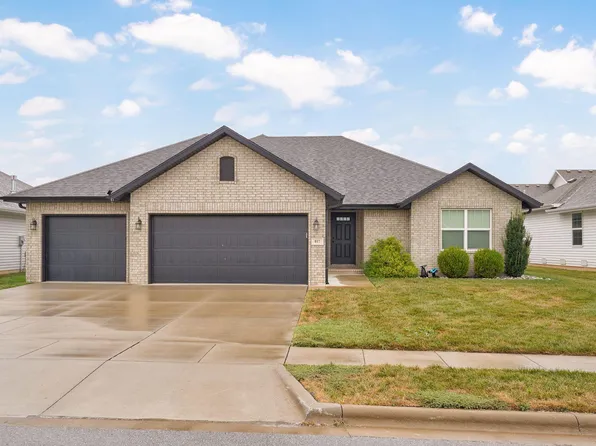 817 S Ridgemont Drive, Nixa, MO 65714