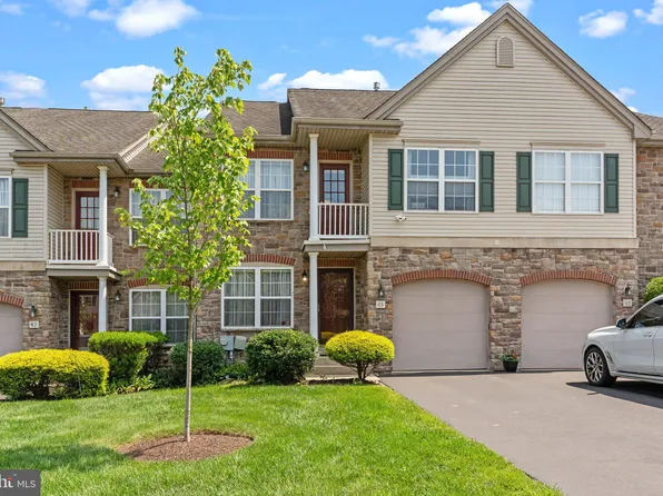 45 Sunrise Ct, Feasterville, PA 19053