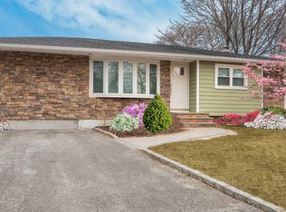 377 Moriches Rd, Saint James, NY 11780