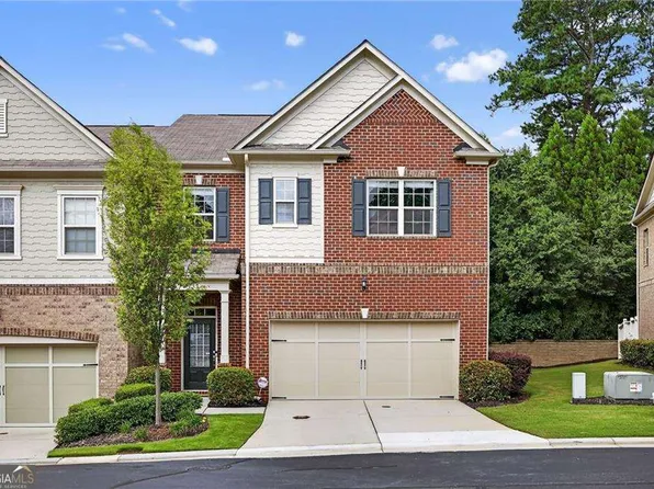 137 Barkley Ln, Sandy Springs, GA 30328