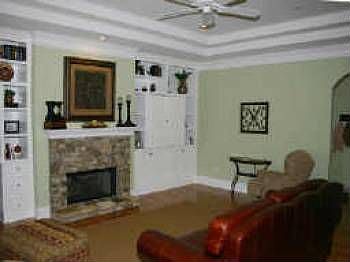2nd image of 290 Wembley Cir