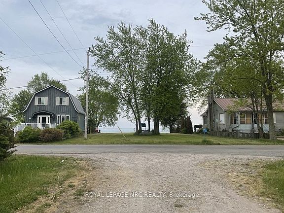 5th image of 2594 Lakeshore Rd