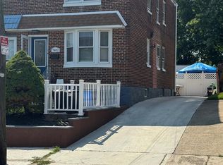 7402 Rockwell Ave, Philadelphia, PA 19111