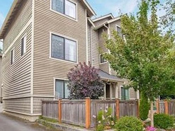 2nd image of 11507 C 26th Ave NE