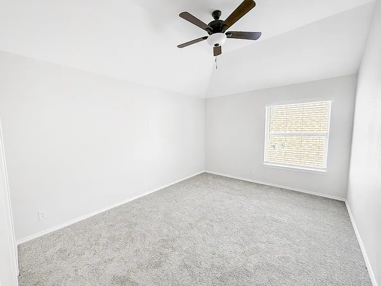 8906 Brae Ridge Dr — Photo 18