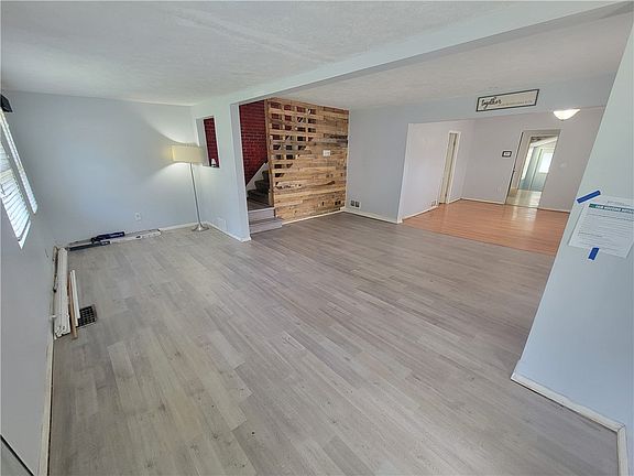 3rd image of 246 Matilda St