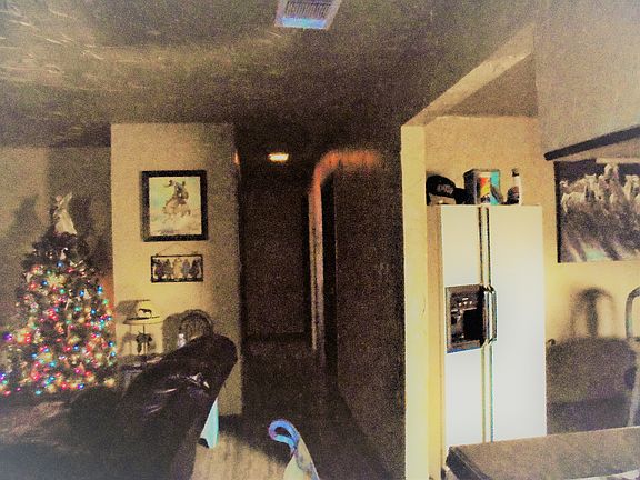 3rd image of 1520 E Highland Ave