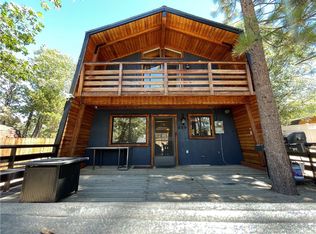 689 Inyo Ave, Sugarloaf, CA 92386