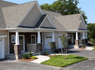 2 Justin Cir #B, Smithfield, RI 02917