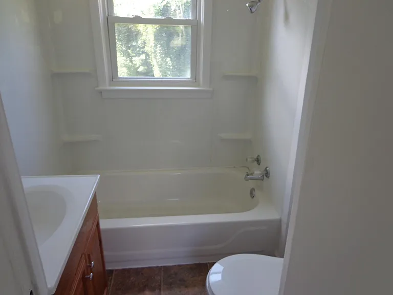 98 Stanley Main St — Photo 7