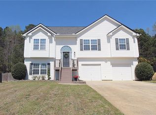 118 Saint Ann Cir, Dallas, GA 30157