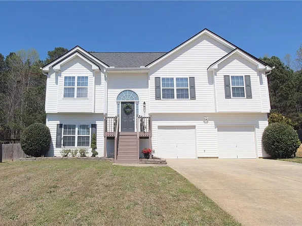 118 Saint Ann Cir, Dallas, GA 30157