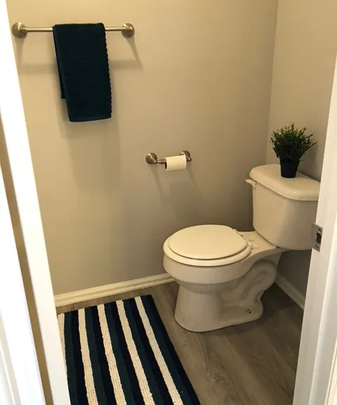 340 Yorkshire Cir — Photo 21