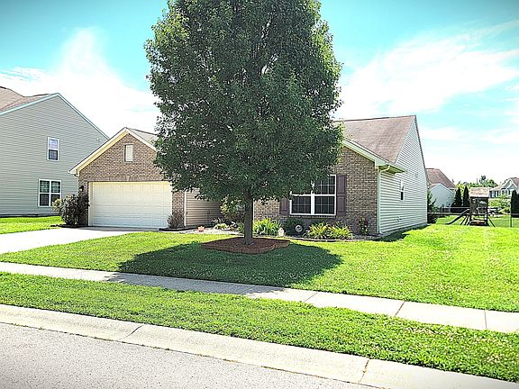 2nd image of 5985 Oakhaven Dr