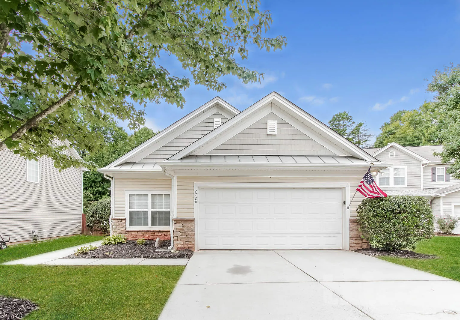 2720 Markham Woods Court Charlotte NC — Photo 1