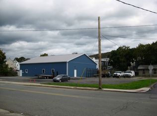 10 W William St, Schuylkill Haven, PA 17972
