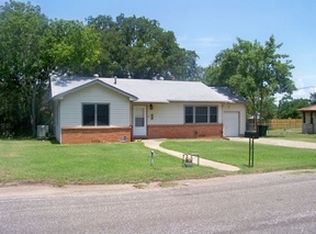 208 Tee Dr, Bryan, TX 77801