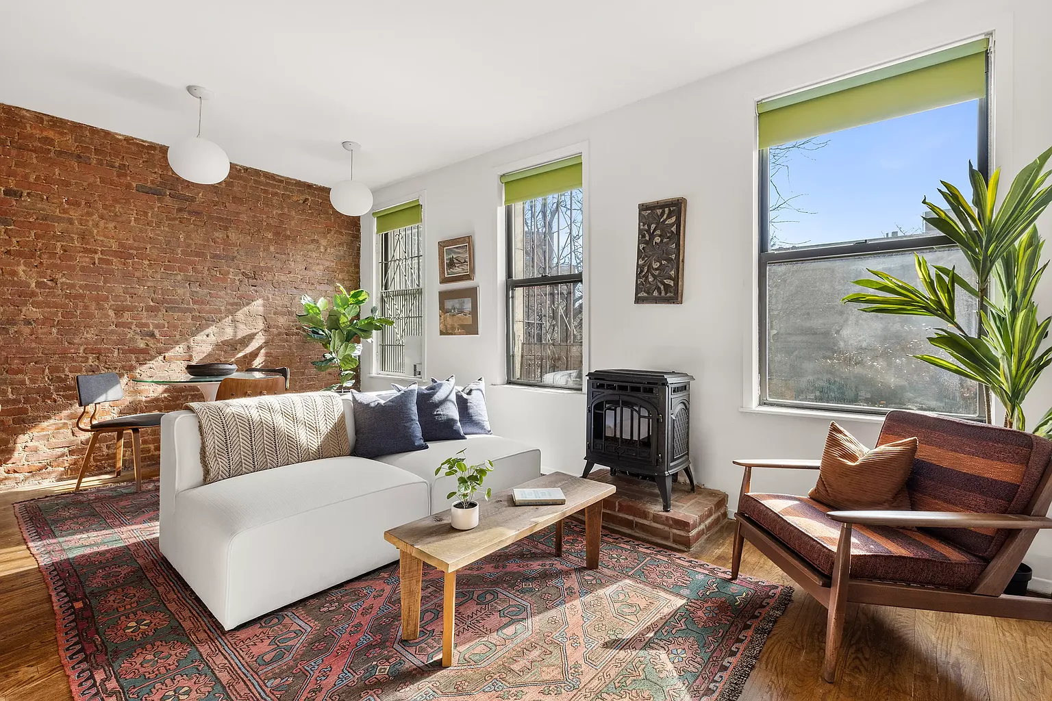 1264 Amsterdam Ave APT 2B photo 1