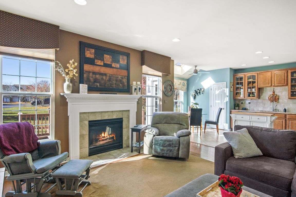 next background image