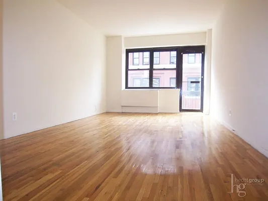 Rented by Hecht Group | media 12