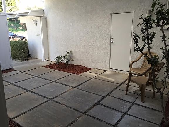 5th image of 7824 Highwood Ave