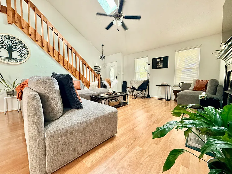 3117 Damascus Trl — Photo 18