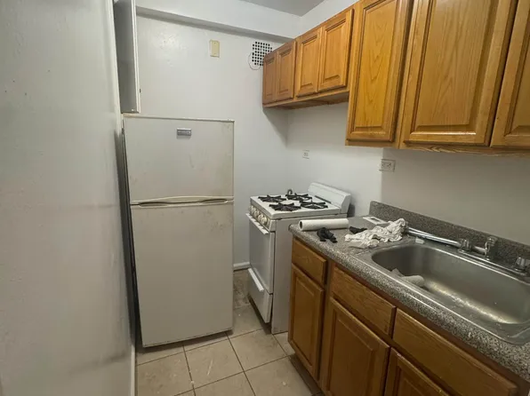 139-12 84th Drive image 2 of 5