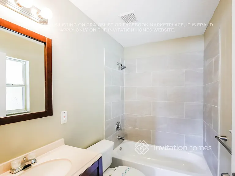 1672 W Breezy Ln — Photo 12